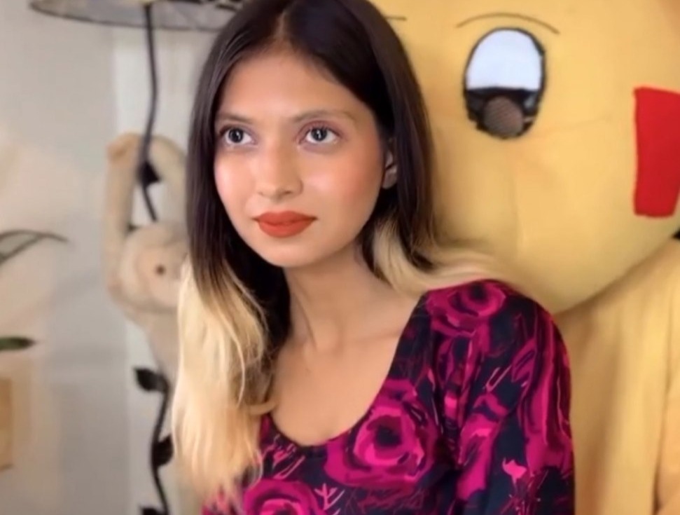 Beautiful Viral Roleplay Couple sucking boobs kissing Hindi Audio